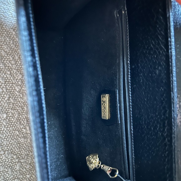 Vintage Gucci Clutch - Picture 4 of 5